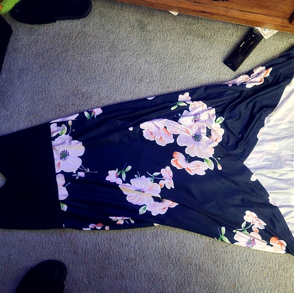 Dress - Picture 6 of 8